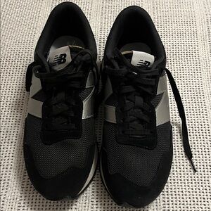New Balance Black and Silver Sneakers